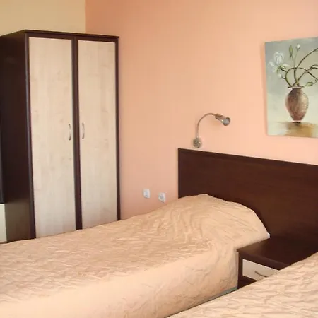 Hotel Bona Dea Club 2*
